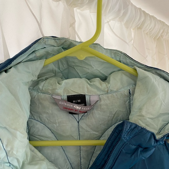 OutdoorResearch: size M, Down puffy winter jacket - Picture 2 of 4